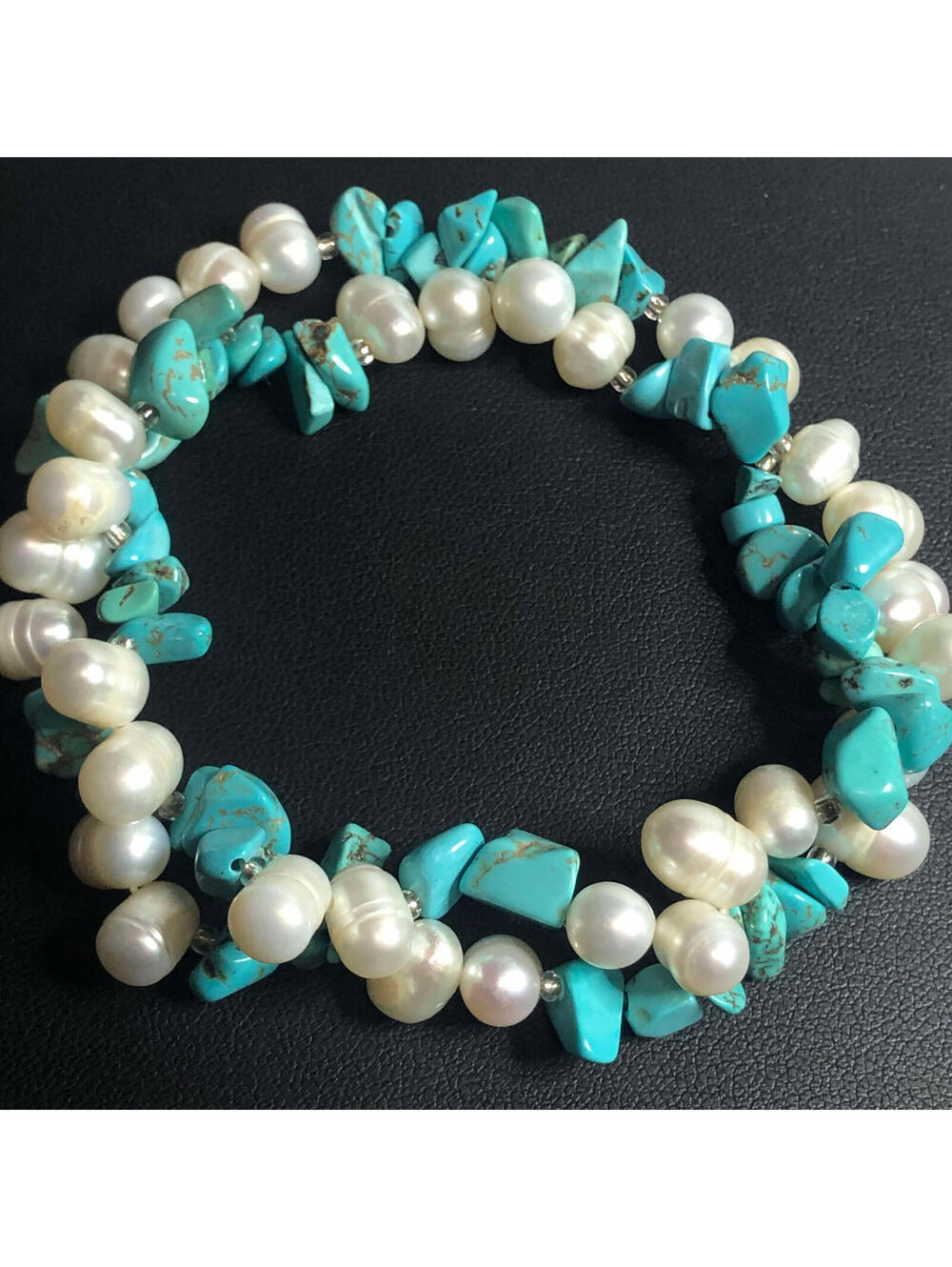 2789 Beautiful Turquoise & Freshwater pearl  stretch bracelet